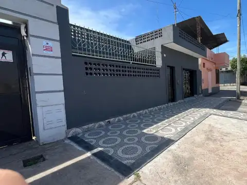 Casa en venta - 3 Dormitorios 1 Baño - 316Mts2 - San Miguel de Tucuman