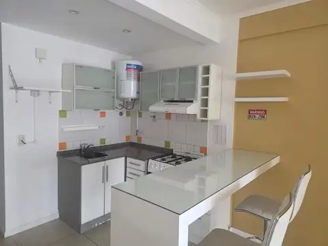 Av Belgrano 1345 , Piso 4