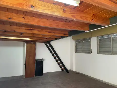 Depto Tipo Casa 2 ambientes con 1 baño