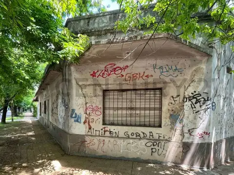 San Jose 1700, Piso 0