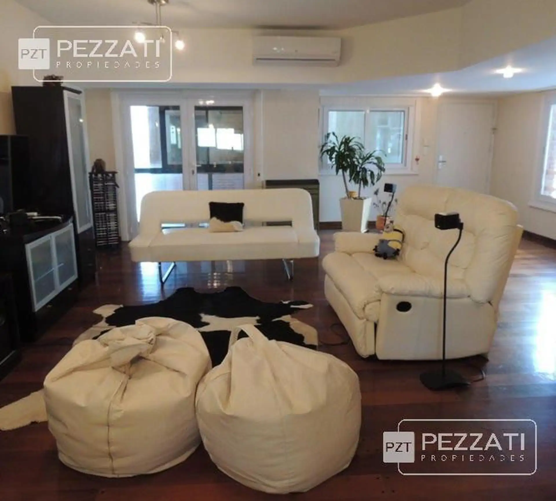 Piso Z/ La Perla . Frente al mar. En duplex. cochera