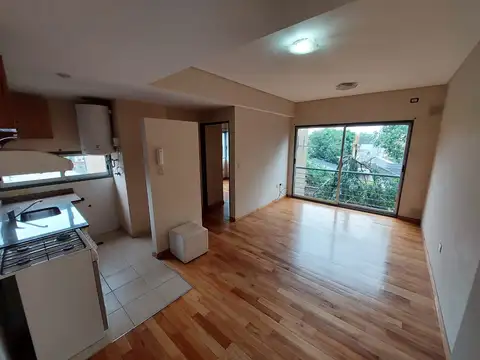 Presidente B. Rivadavia 4100, Piso 3