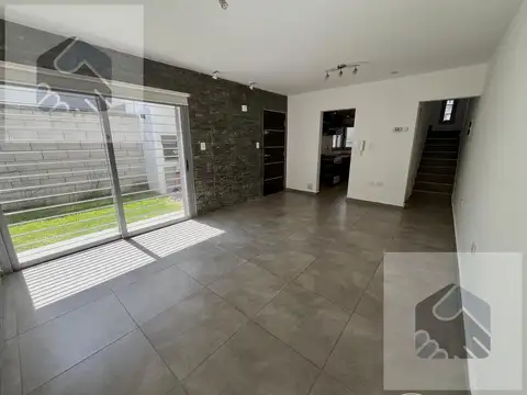 Departamento 6 ambientes con 3 baños