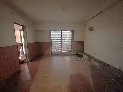 Superi 1500, Esquina Union, galpon + local, mas departamento