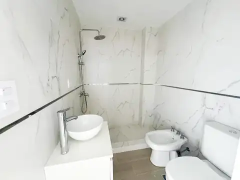 Departamento en Alquiler con 1 cocheras