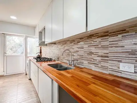 CASA 4 AMBIENTES EN VENTA LA PLATA.