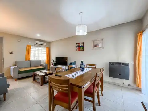 Casa en Venta en Villa Elvira, USD 74.000