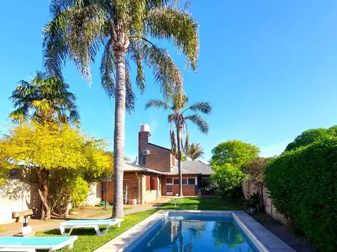 Casa en venta en zona urbana de Funes