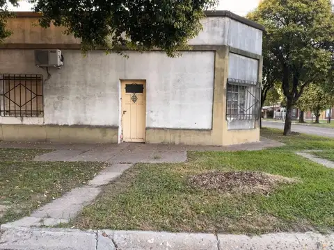 SE VENDE CASA EN LA LOCALIDAD EMILIA