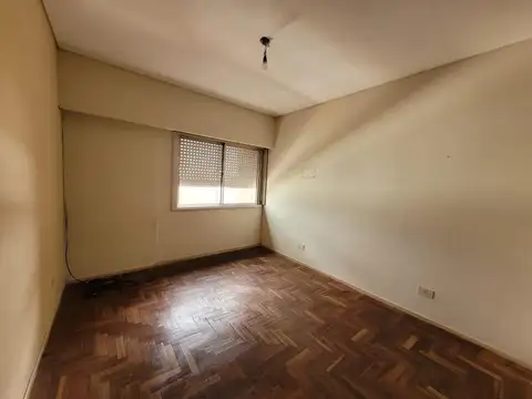 Rómulo Noya 878