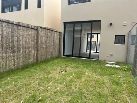 Casa en Venta al Oeste