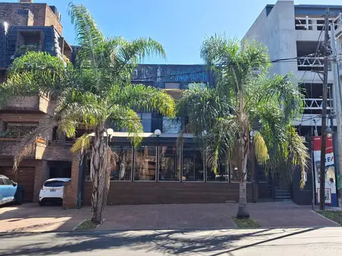 Venta local 390 mts2 en Punta Chica Victoria 