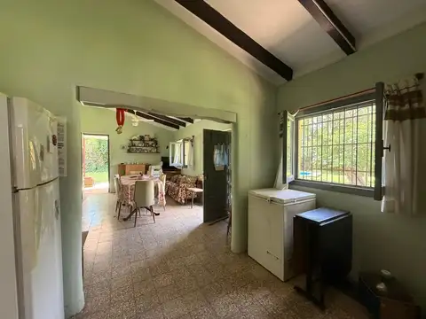 Casa 5 ambientes con 2 baños