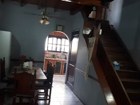 Departamento tipo casa en venta en Monte Castro