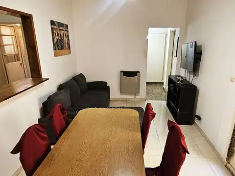 Bombay 2200, Piso pb