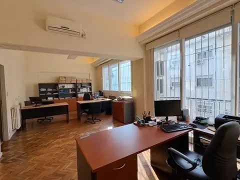 Gran semipiso, apto profesional 5 ambientes balcon