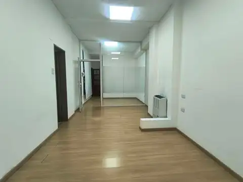 VENTA OFICINA CENTRICA EN PLANTA BAJA NQN CAPITAL