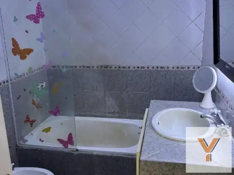 Depto Tipo Casa 4 ambientes con 1 baño