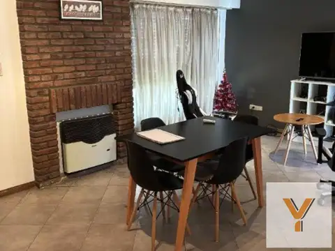 PH en venta - 3 Dormitorios 1 Baño - Hurlingham