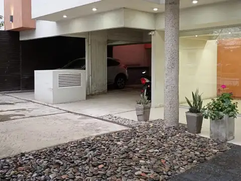 Av, Presidente Peron 100, Piso 6°