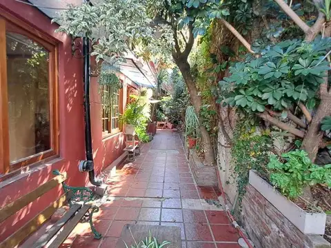 VENTA CASA 4 AMBIENTES MAS DEPTO DE 3 AMBIENTES