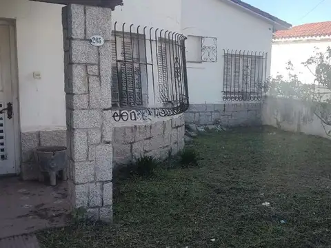 Casa en Venta en Alta Gracia, Santa María