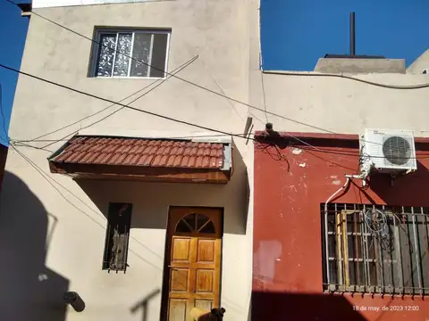 EN VENTA EN EL PALOMAR DUPLEX AL FONDO DE 3 AMBIENTES - FICHA 9537