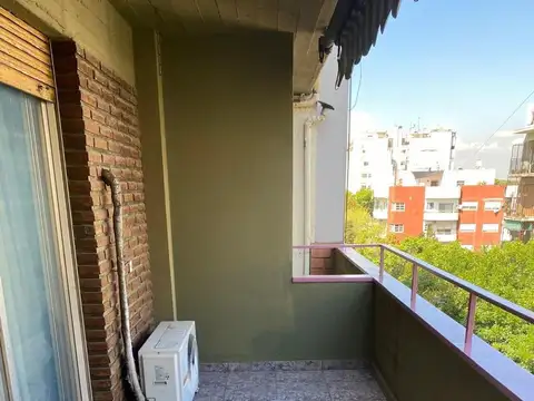 Departamento 4 amb - balcón - cochera - baulera - en Floresta