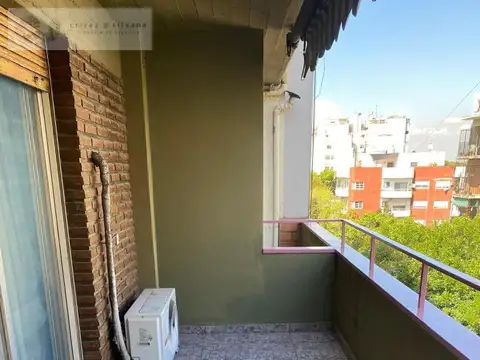 Departamento 4 amb - balcón - cochera - baulera - en Floresta