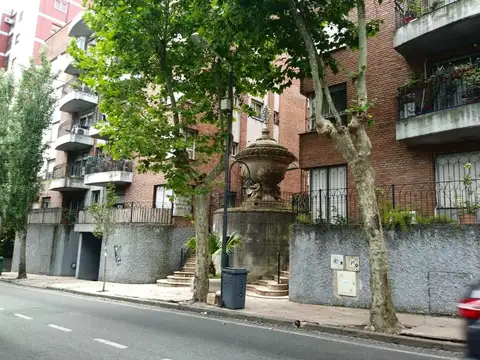 Avenida Peron 400