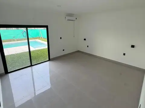 Casa a estrenar en Barrio Cardales Chico