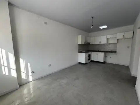 Depto Tipo Casa 2 ambientes con 1 baño