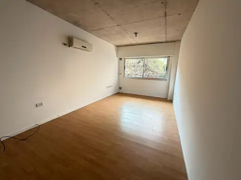 Tunez 2500, Piso 1