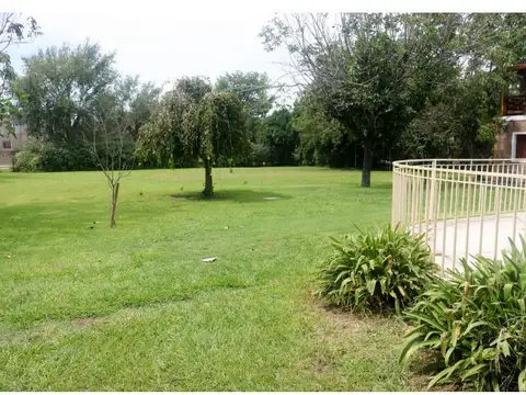 Casa en Alquiler Temporal con 4 cocheras