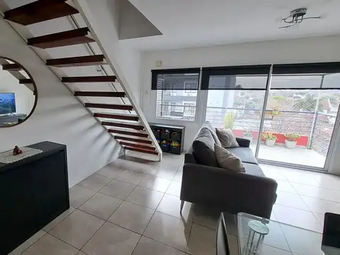 Avenida Peron 3400, Piso 4