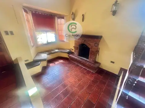Casa en Venta con 4 cocheras