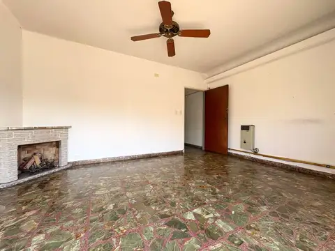 Depto Tipo Casa en Venta de 4 ambientes