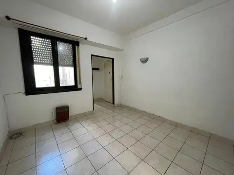 Departamento 2 Ambientes con Baño Completo y Cocina Separada
