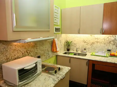 Avenida Hipólito Yrigoyen 700