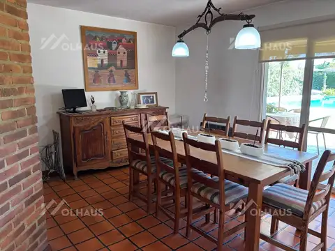 Casa en Venta con 5 cocheras