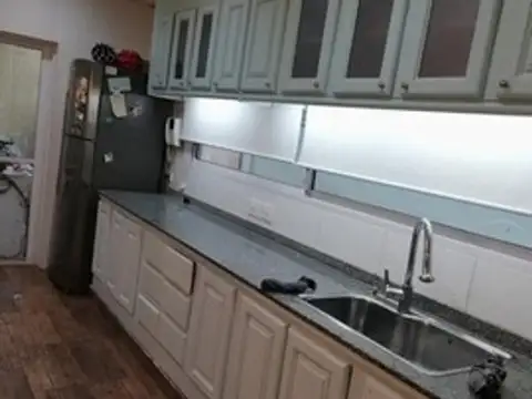 Depto Tipo Casa en Venta de 5 dormitorios