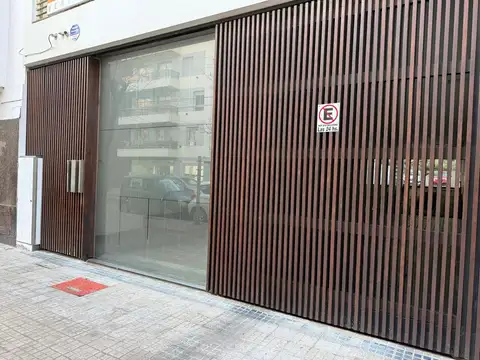 Calle 43 entre 13 y 14 al 900