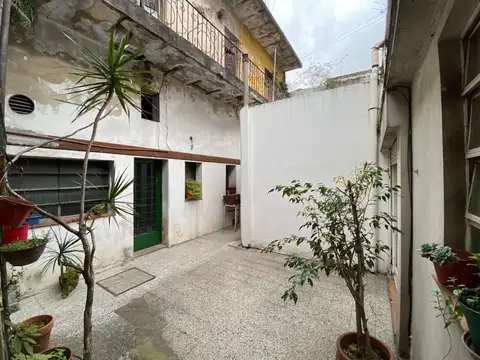 Terreno en venta ( Esquina) - Villa Maipu