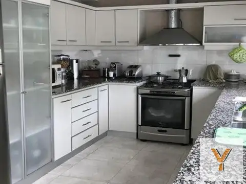 Casa en Venta en Villa Ballester, USD 432.000