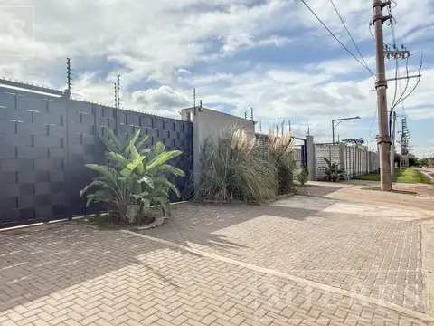 Townhouse en venta DECS Tortugas, Los Lobos 741, Garín