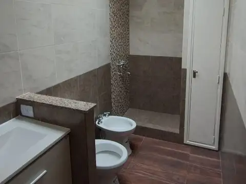 Depto Tipo Casa en Venta de 4 ambientes