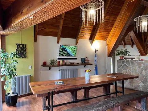 CASA + FONDO DE COMERCIO en la entrada del centro de San Martín de los Andes.