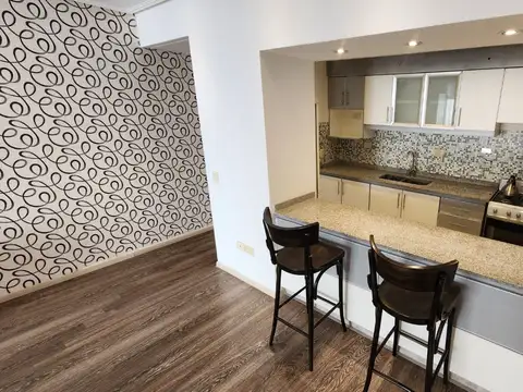 DEPARTAMENTO EN VENTA FLORESTA  PATIO Y PARRILLA