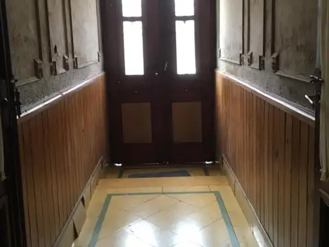Casa 6 ambientes con 1 baño