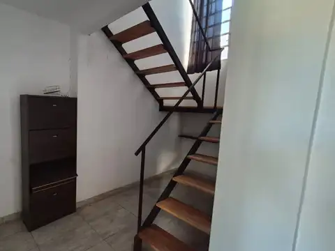 CASA EN VENTA 1 DORMITORIO ECHESORTU/AZCUENAGA